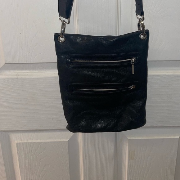 MARGOT GENUINE LEATHER CROSSBODY 🖤 - Picture 4 of 13